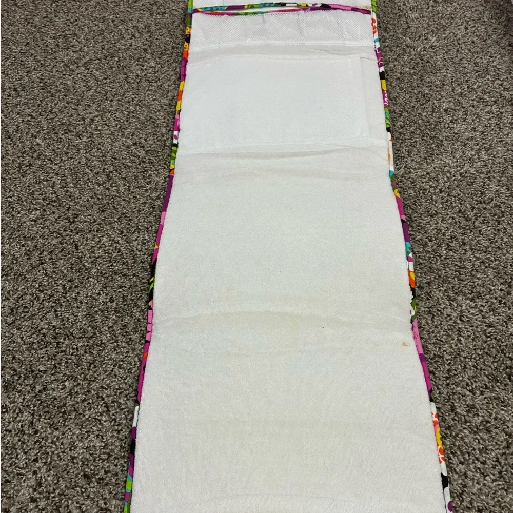 ❤️ 2/$10 - Vera Bradley VA VA BLOOM Baby Changing Travel Pad